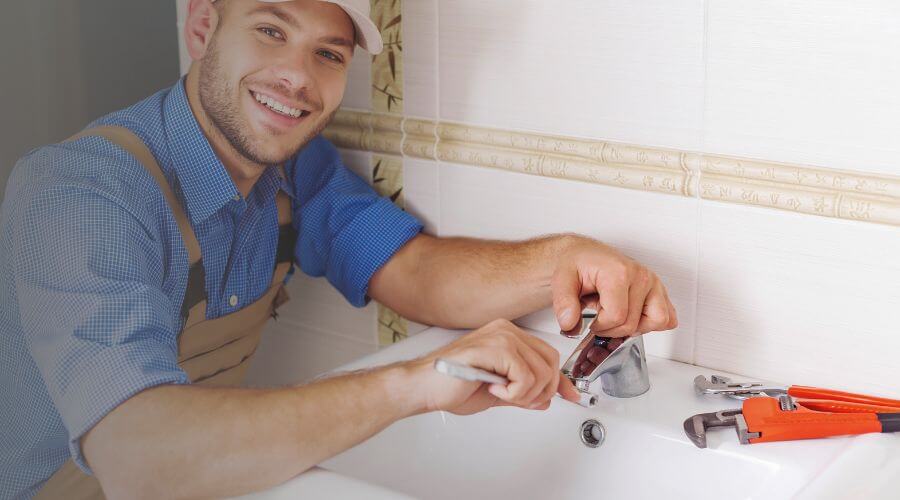 Professional water heater repair in Huddleston, VA